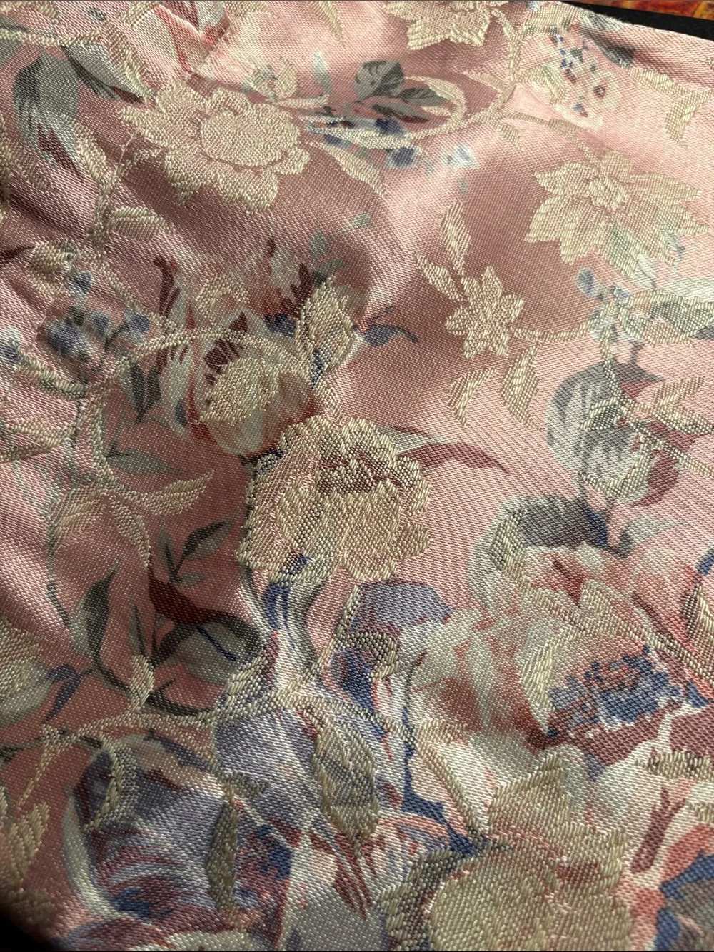 Vintage 90’s Shiney Valance Floral Jacquard - Pink 103 x 18. VV